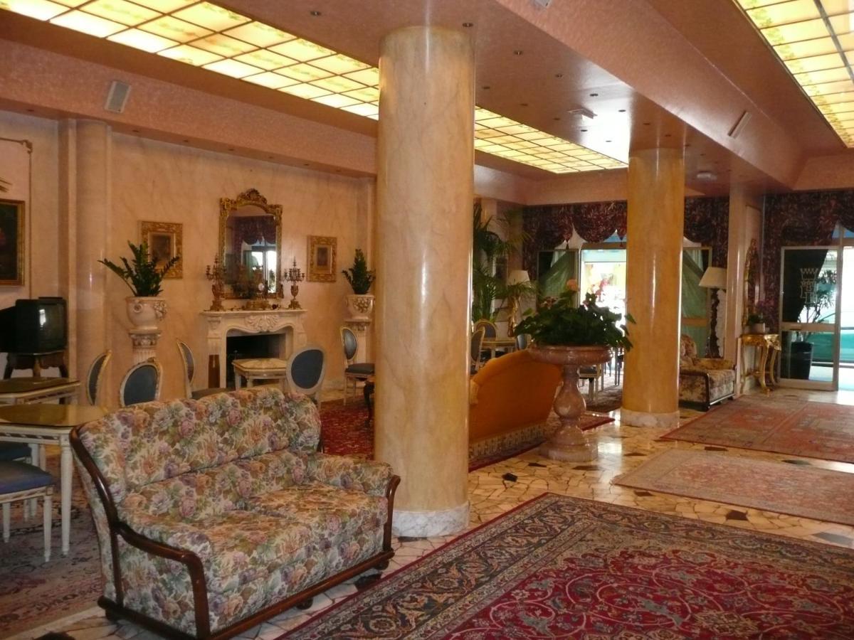 Hotel Imperial Caorle Buitenkant foto